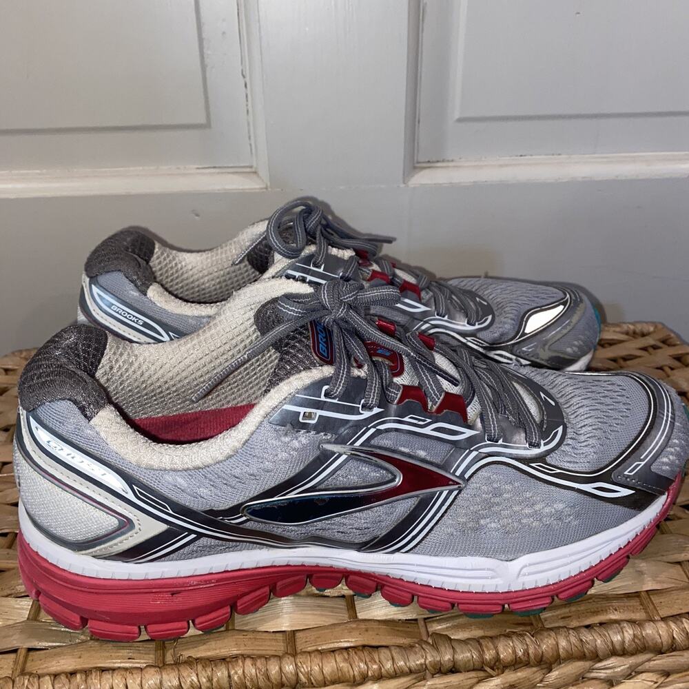 BROOKS Ghost 8 Women Sz 10 Running Shoes Sneaker Grey Silver Pink Lace Up Weight